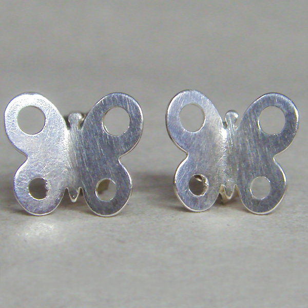 (e1124)Silver earrings motif butterflies.